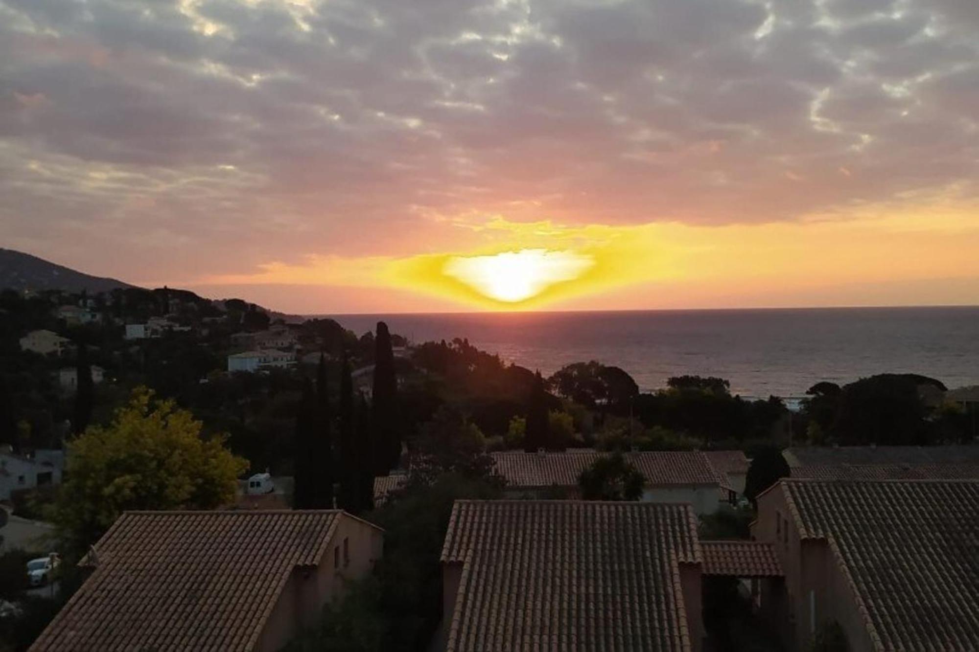 Apartamento Duplex In Pramousquier - Sea View Le Lavandou Exterior foto